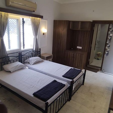Vatika Homestay Varanasi Exterior foto