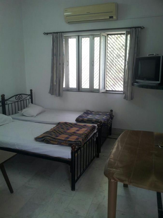 Vatika Homestay Varanasi Exterior foto